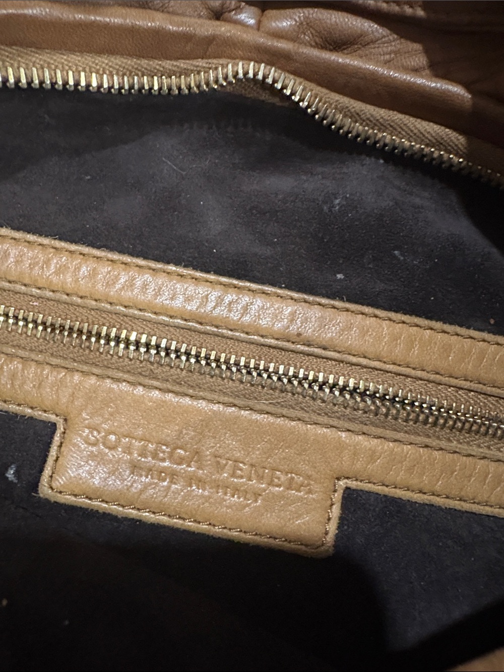 Bottega Veneta Tan Intrecciato Hobo Shoulder Bag - Picture 3 of 5